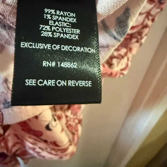 Torrid Woman’s Plus Size Longsleeve Pink Floral Blouse Babydoll Top 4X - Picture 12 of 13